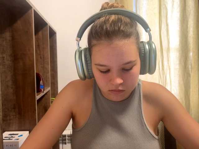 DaniMcgorry live cam on BongaCams