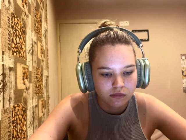 DaniMcgorry live cam on BongaCams