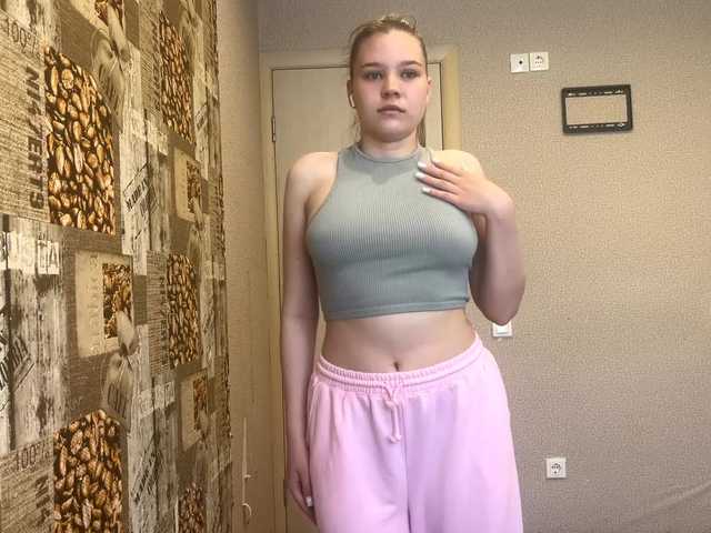 DaniMcgorry live cam on BongaCams