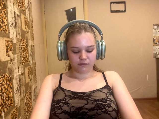 DaniMcgorry live cam on BongaCams