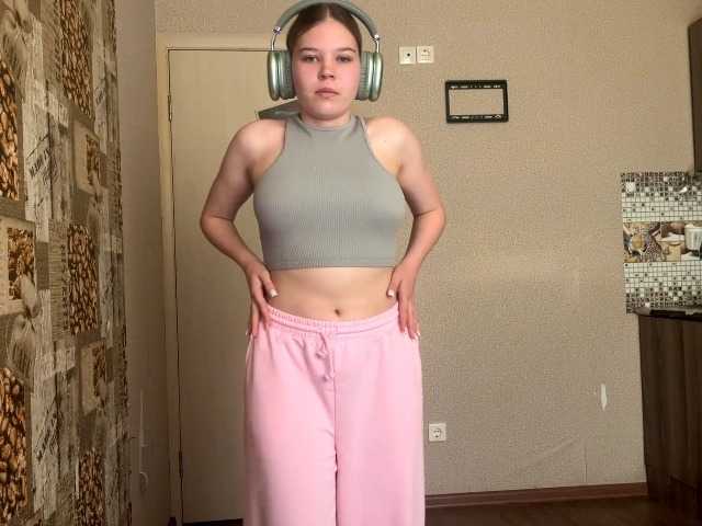 DaniMcgorry live cam on BongaCams