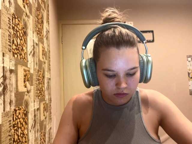 DaniMcgorry live cam on BongaCams