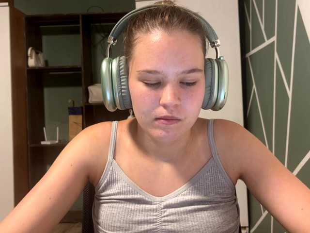 DaniMcgorry live cam on BongaCams