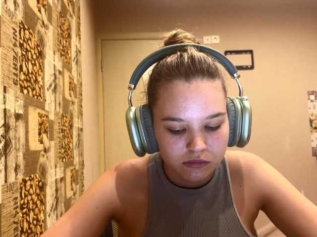 DaniMcgorry live cam on BongaCams
