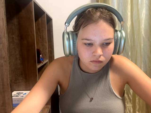 DaniMcgorry live cam on BongaCams