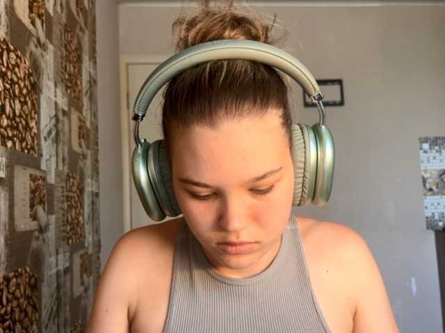DaniMcgorry live cam on BongaCams