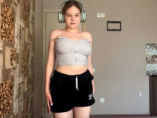 DaniMcgorry live cam on BongaCams