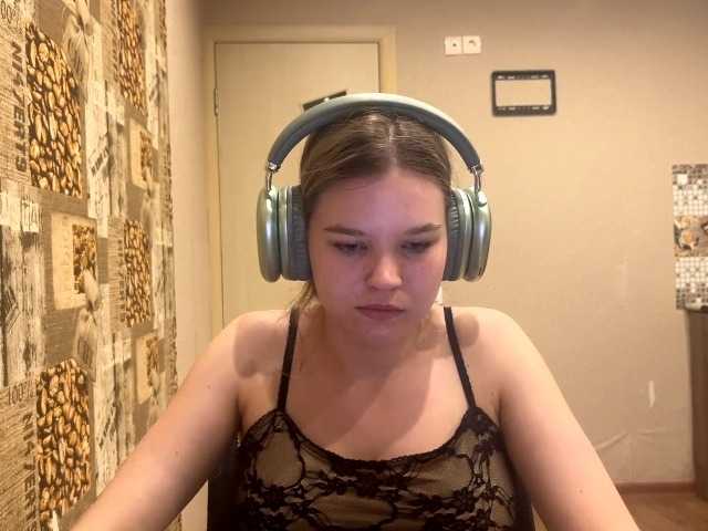 DaniMcgorry live cam on BongaCams