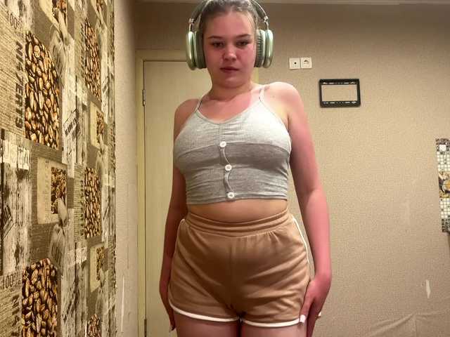 DaniMcgorry live cam on BongaCams