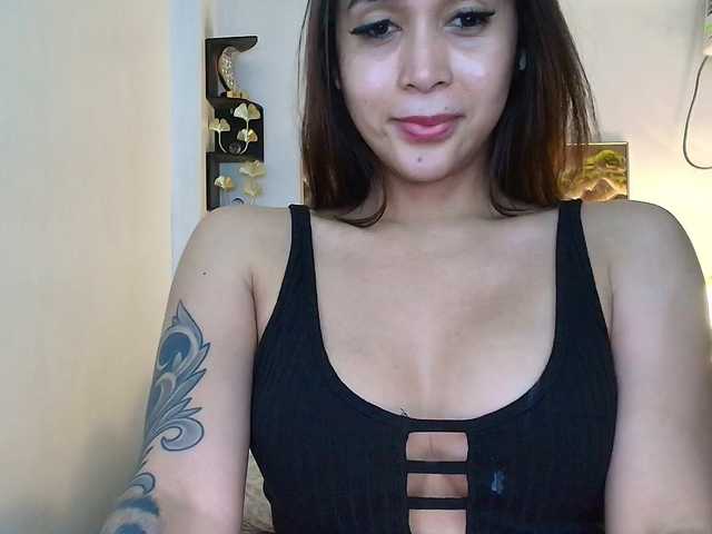 BelleBlossom live webcam show