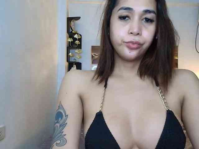 Belleblossom's cam show statistics and live stream