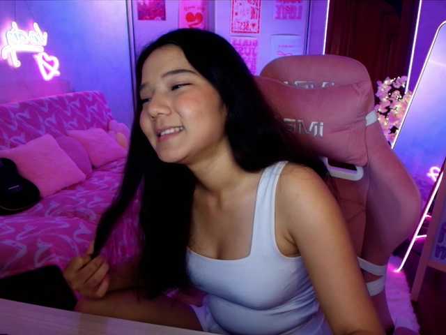 MilanaMittt live cam on BongaCams