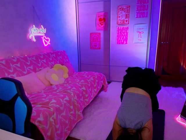 MilanaMittt live cam on BongaCams