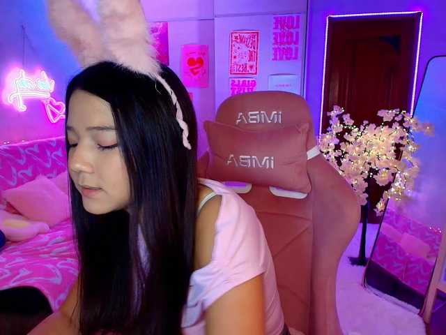 MilanaMittt live cam on BongaCams