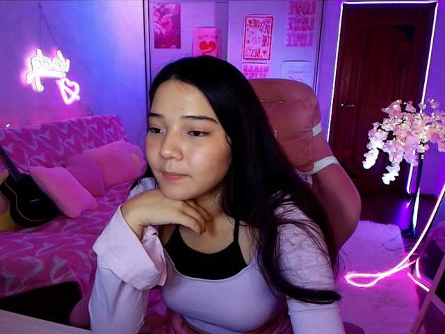 MilanaMittt live cam on BongaCams