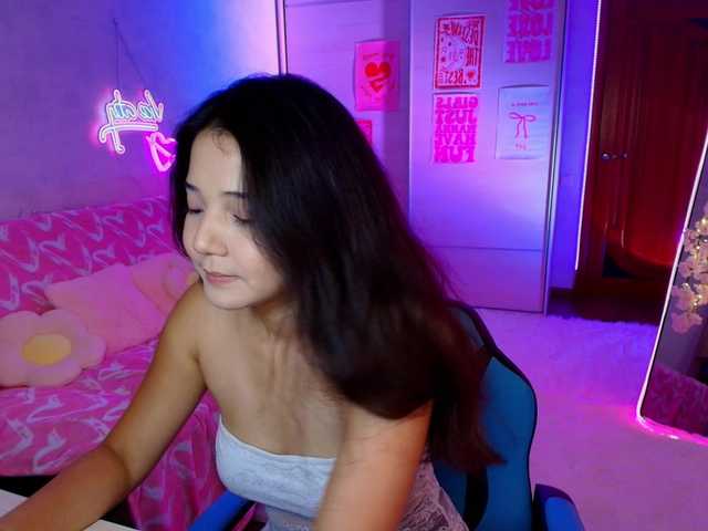 MilanaMittt live cam on BongaCams