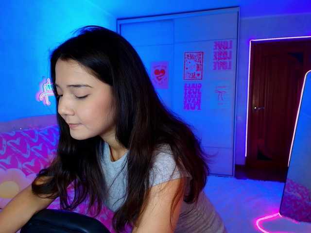 MilanaMittt live cam on BongaCams