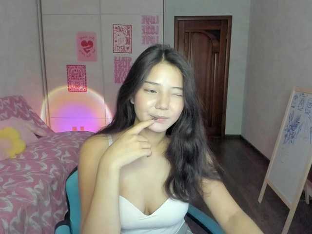 MilanaMittt live cam on BongaCams