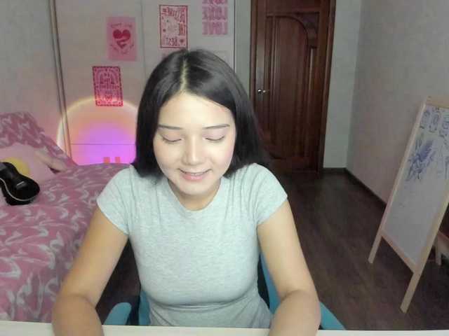 MilanaMittt live webcam show