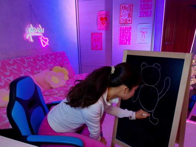 MilanaMittt live cam on BongaCams