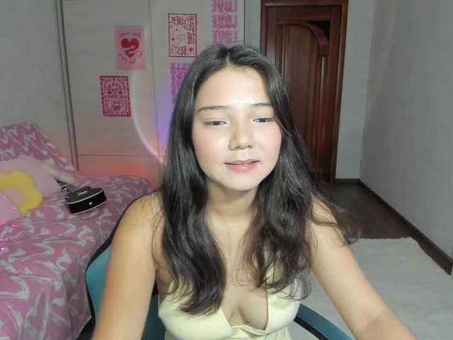 MilanaMittt live webcam show