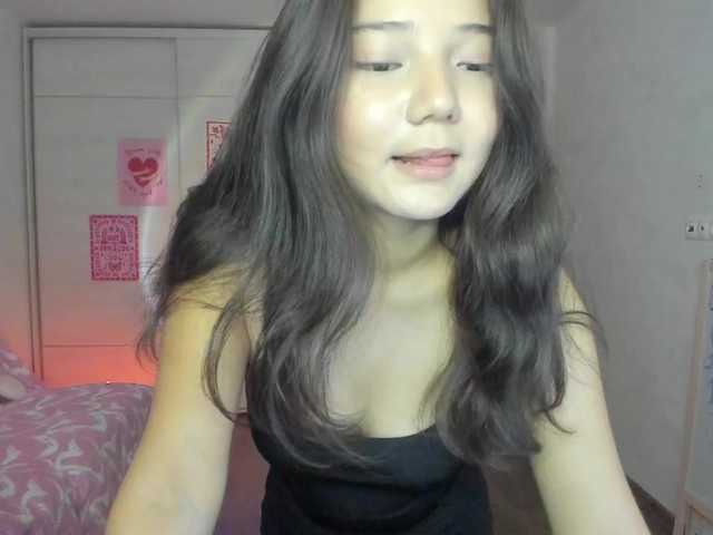 MilanaMittt live webcam show