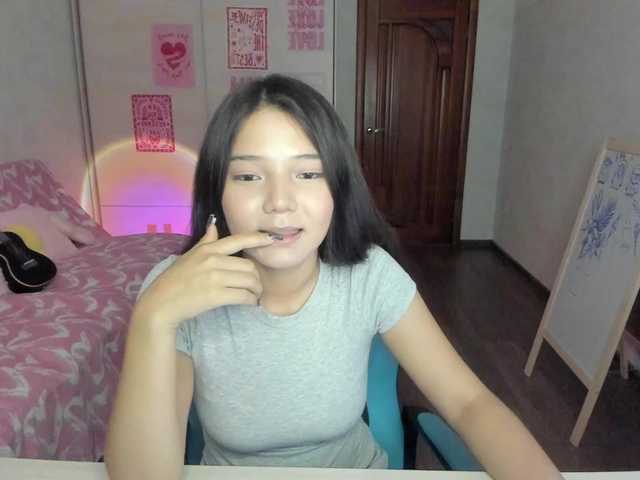 MilanaMittt live cam on BongaCams