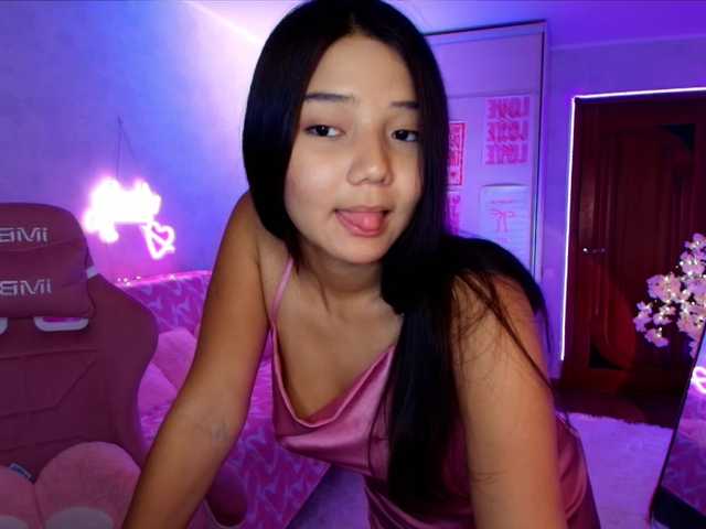 MilanaMittt live cam on BongaCams