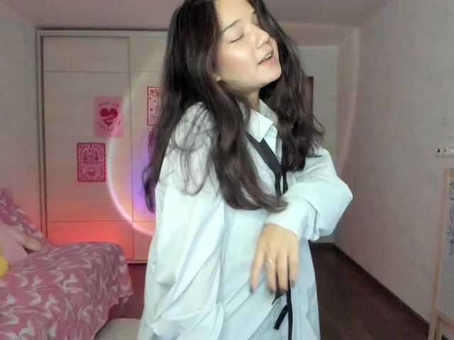 MilanaMittt live webcam show
