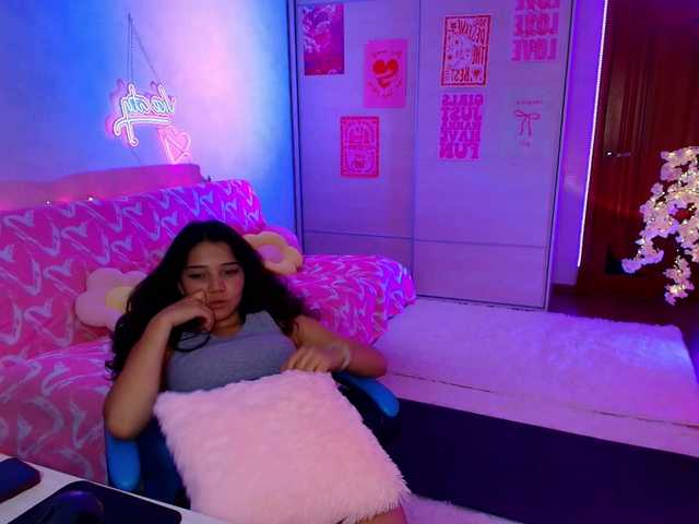MilanaMittt live cam on BongaCams