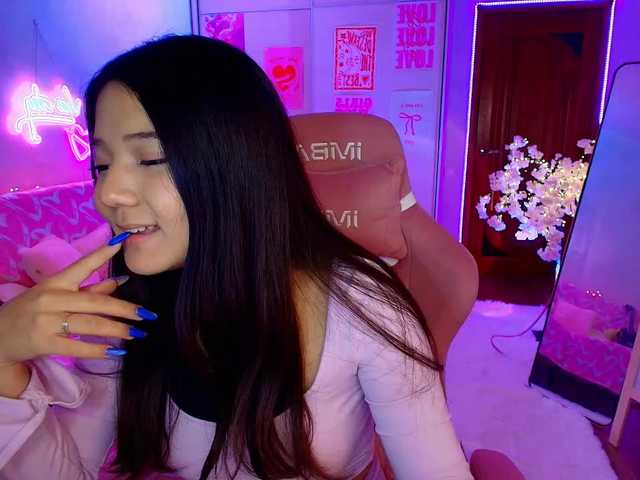 MilanaMittt live cam on BongaCams