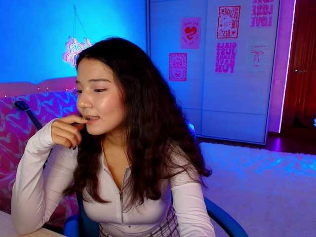 MilanaMittt live cam on BongaCams