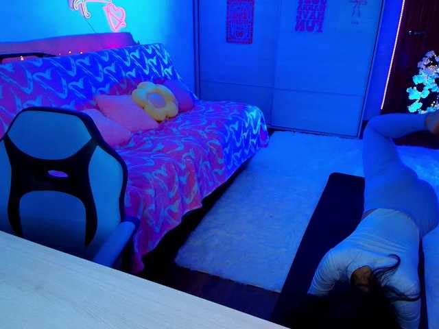 MilanaMittt live cam on BongaCams