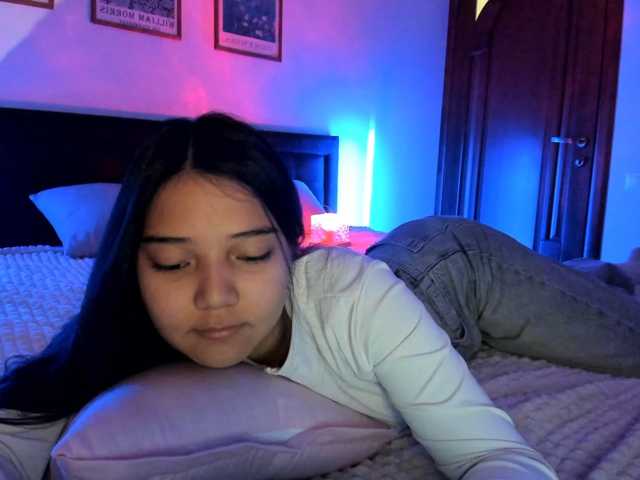 MilanaMittt live cam on BongaCams