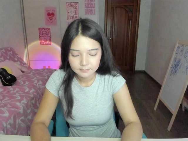 MilanaMittt live cam on BongaCams