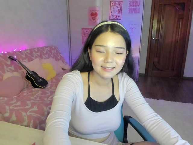 MilanaMittt live webcam show