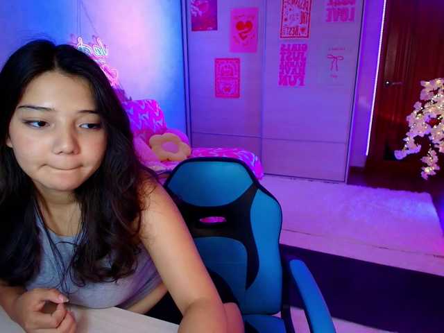 MilanaMittt live cam on BongaCams