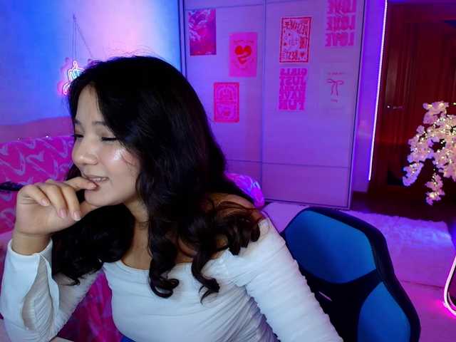 MilanaMittt live cam on BongaCams