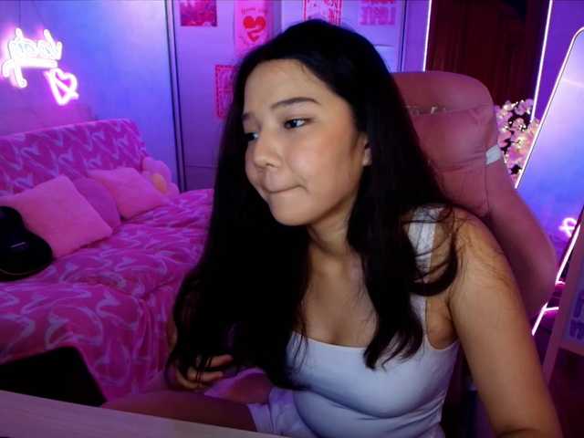 MilanaMittt live cam on BongaCams