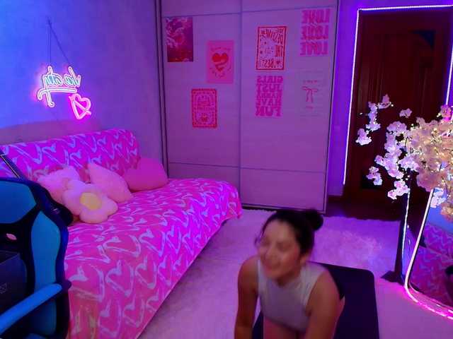 MilanaMittt live cam on BongaCams