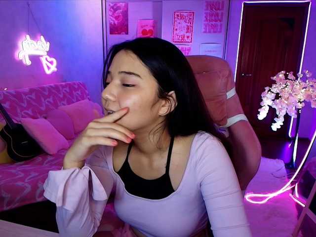 MilanaMittt live cam on BongaCams