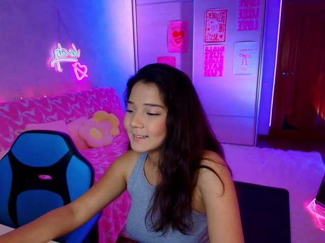 MilanaMittt live cam on BongaCams