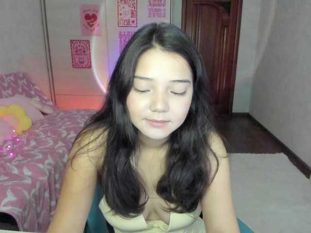 MilanaMittt live cam on BongaCams