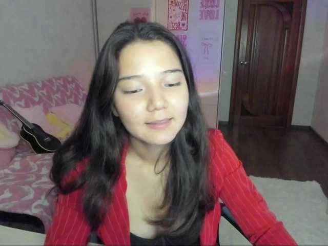 MilanaMittt live webcam show