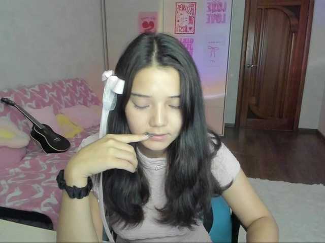 MilanaMittt live cam on BongaCams