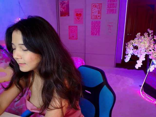 MilanaMittt live cam on BongaCams