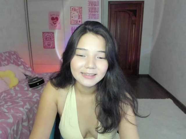 MilanaMittt live webcam show