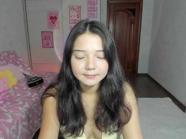 MilanaMittt live cam