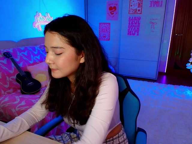 MilanaMittt live cam on BongaCams