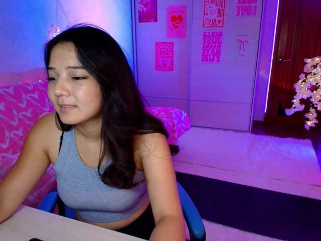 MilanaMittt live cam on BongaCams